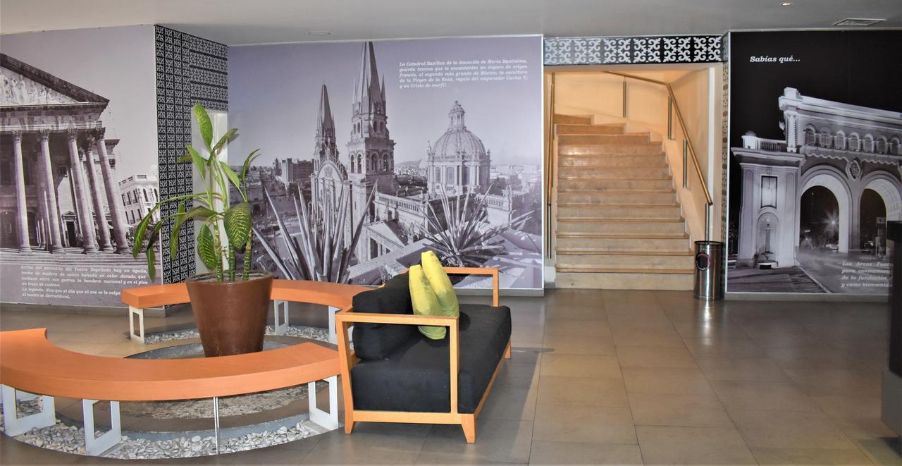Hotel Plaza Genova Centro Guadalajara Exteriör bild