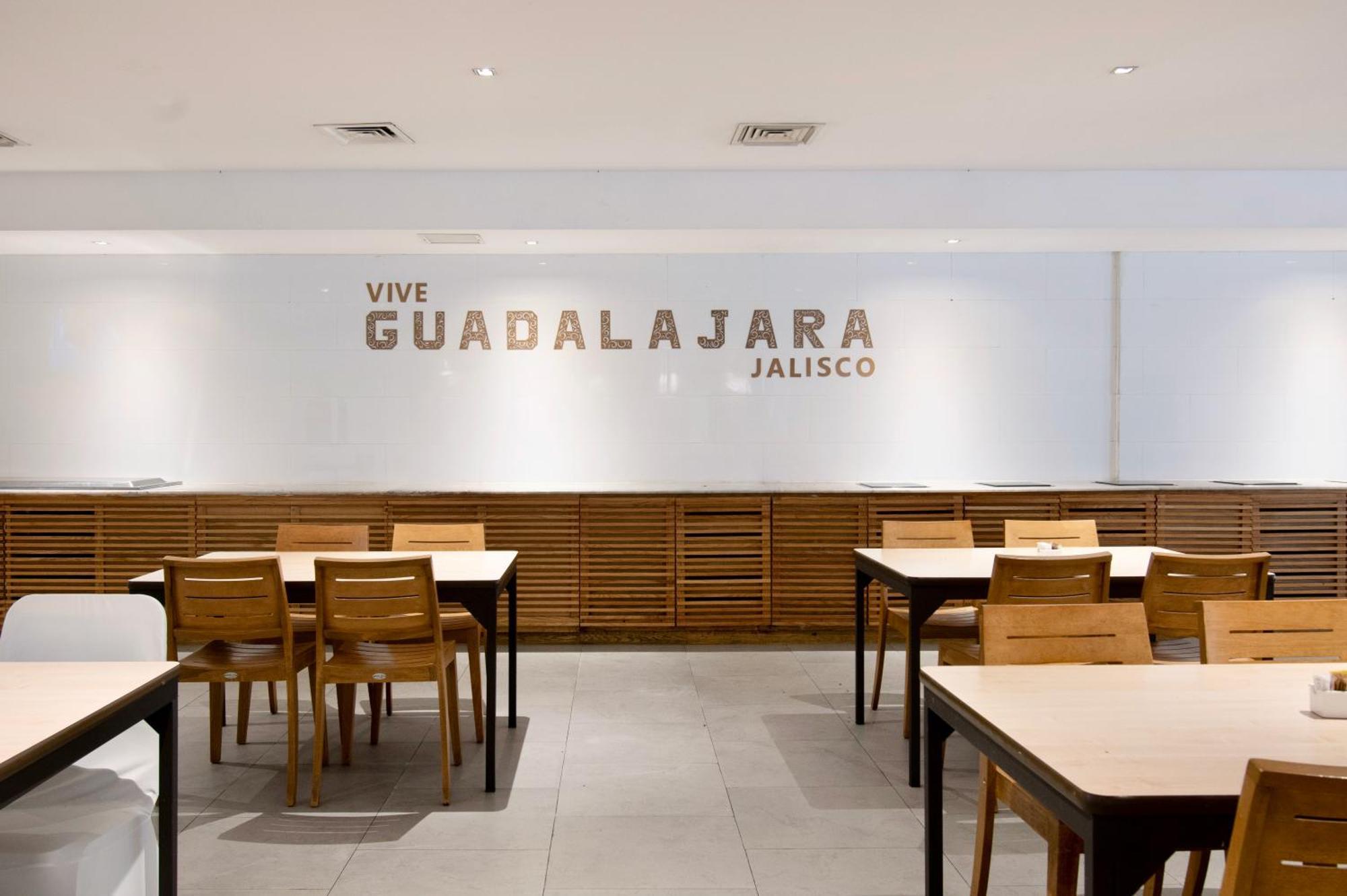 Hotel Plaza Genova Centro Guadalajara Exteriör bild
